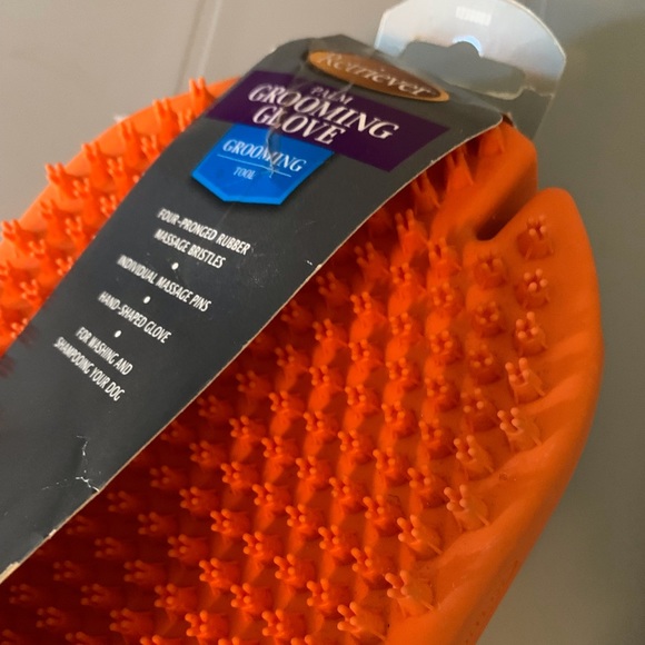 Retriever Palm Pet Grooming Glove - Picture 7 of 9